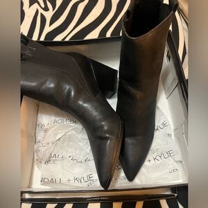 Kendall & Kylie Sleek Black Heeled Boots